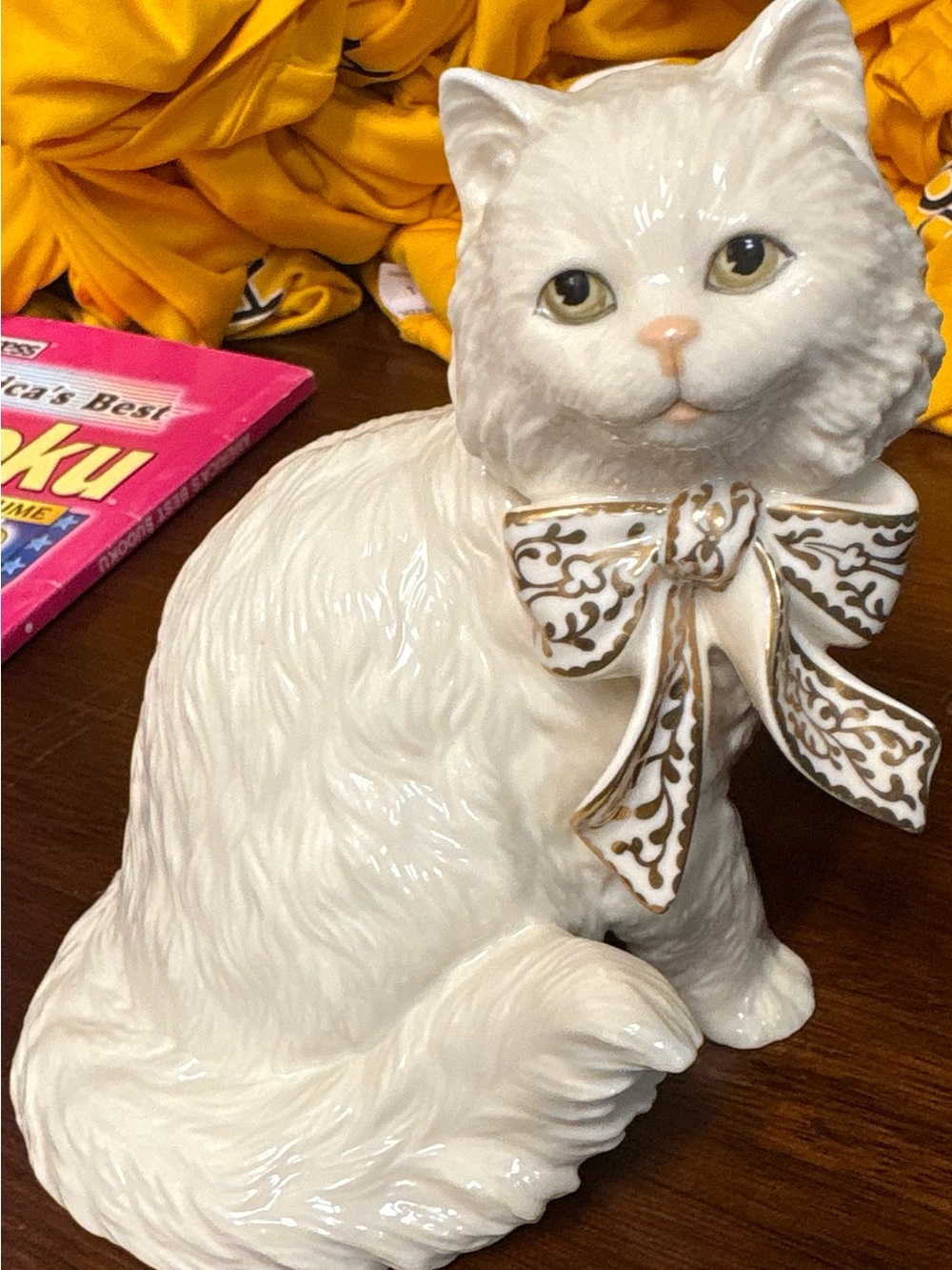 Lenox Sitting Pretty Ceramic Cat with Gold-Trim Bow